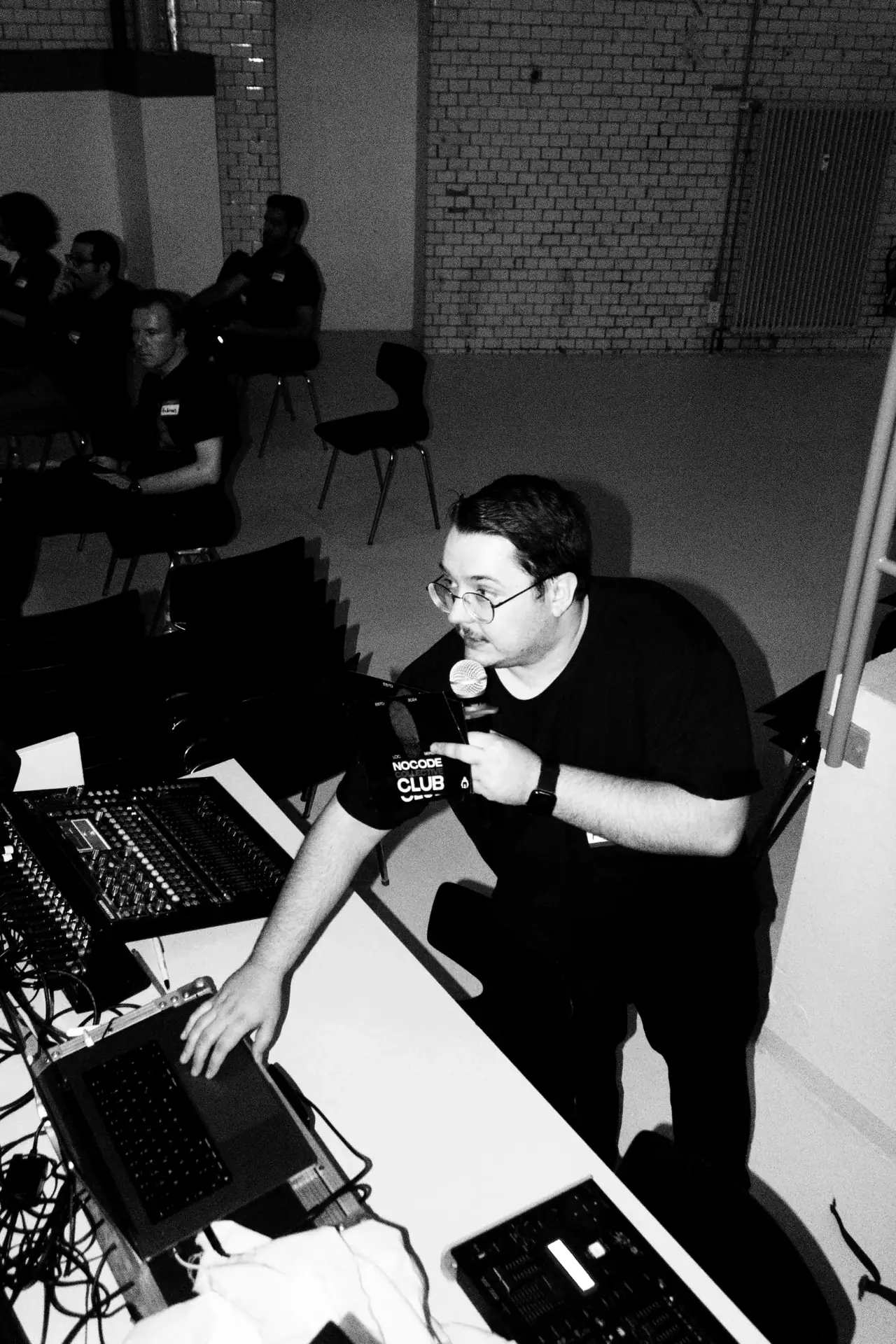 Matthias Siwy hosting