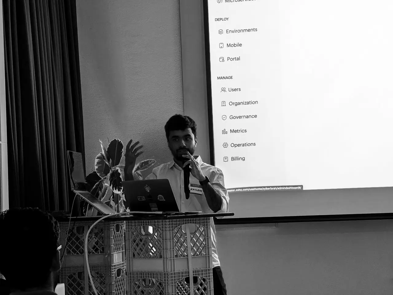 Akhilesh Balakrishnan (Zoho Creator) zeigt Zoho Creator live